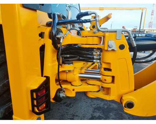 Экскаватор погрузчик LONKING CDM83С (мосты CARRARO)