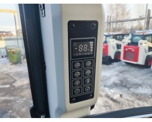Экскаватор погрузчик LONKING CDM83С (мосты CARRARO)