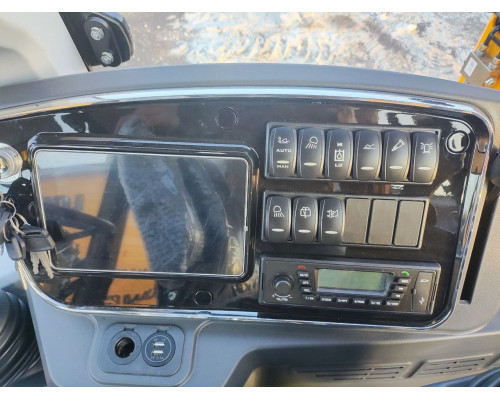 Экскаватор погрузчик LONKING CDM83С (мосты CARRARO)